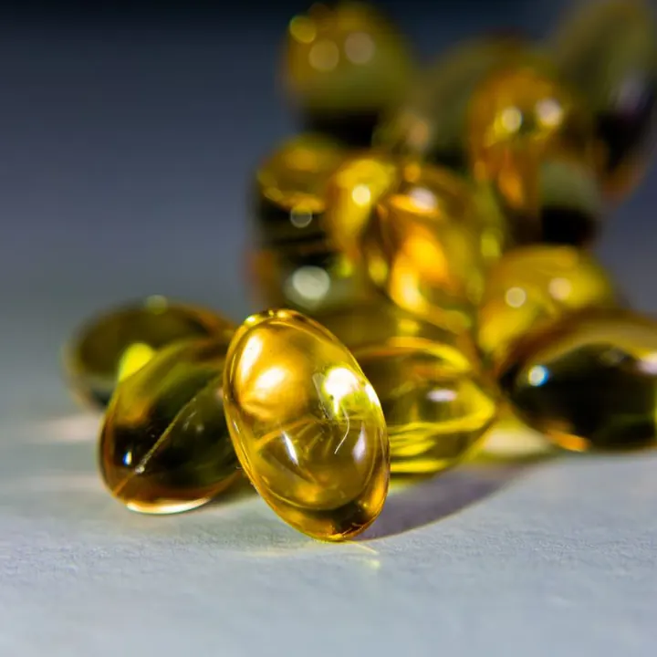 Perlas de aceite dorado